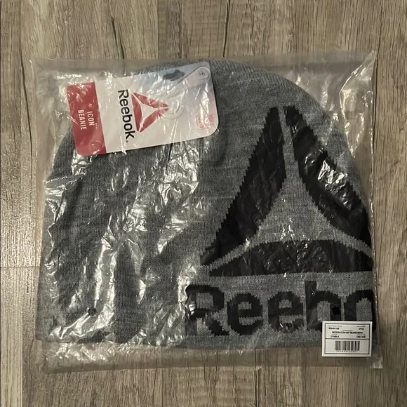 Men’s Reebok Icon Knit Beanie - Picture 2 of 4